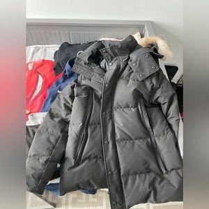 XL discontinued men’s Canada Goose with Faux fur